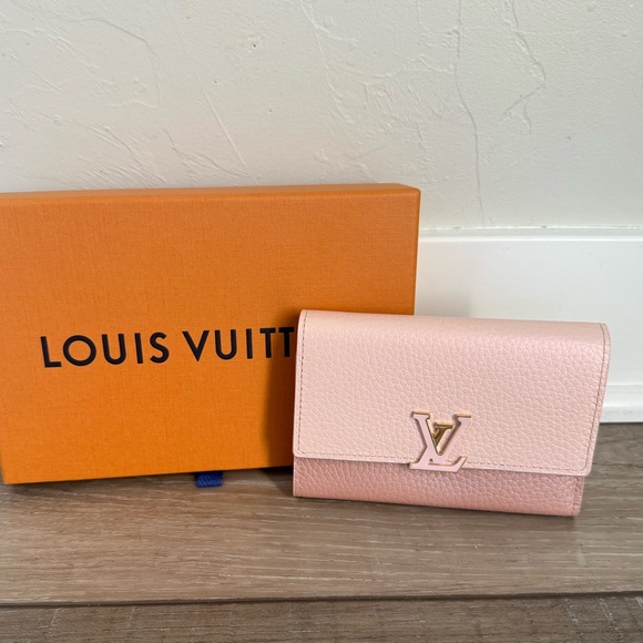 Louis Vuitton Handbags - SOLD! Louis Vuitton Capucines Iridescent Wallet